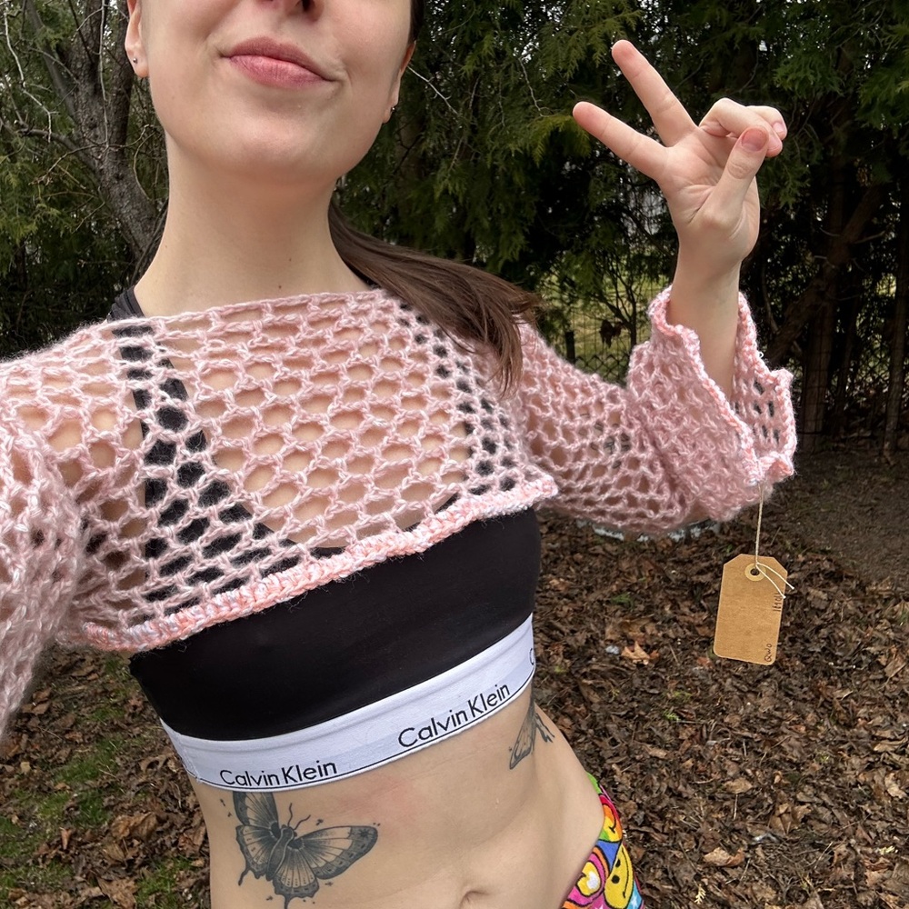 Handmade crochet soft pink qwochet sleeves